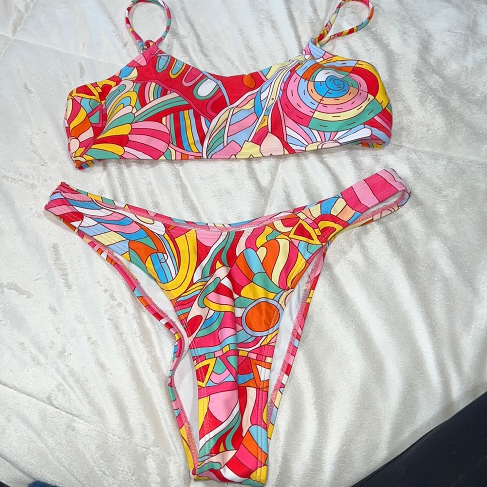 Pink pattern bikini